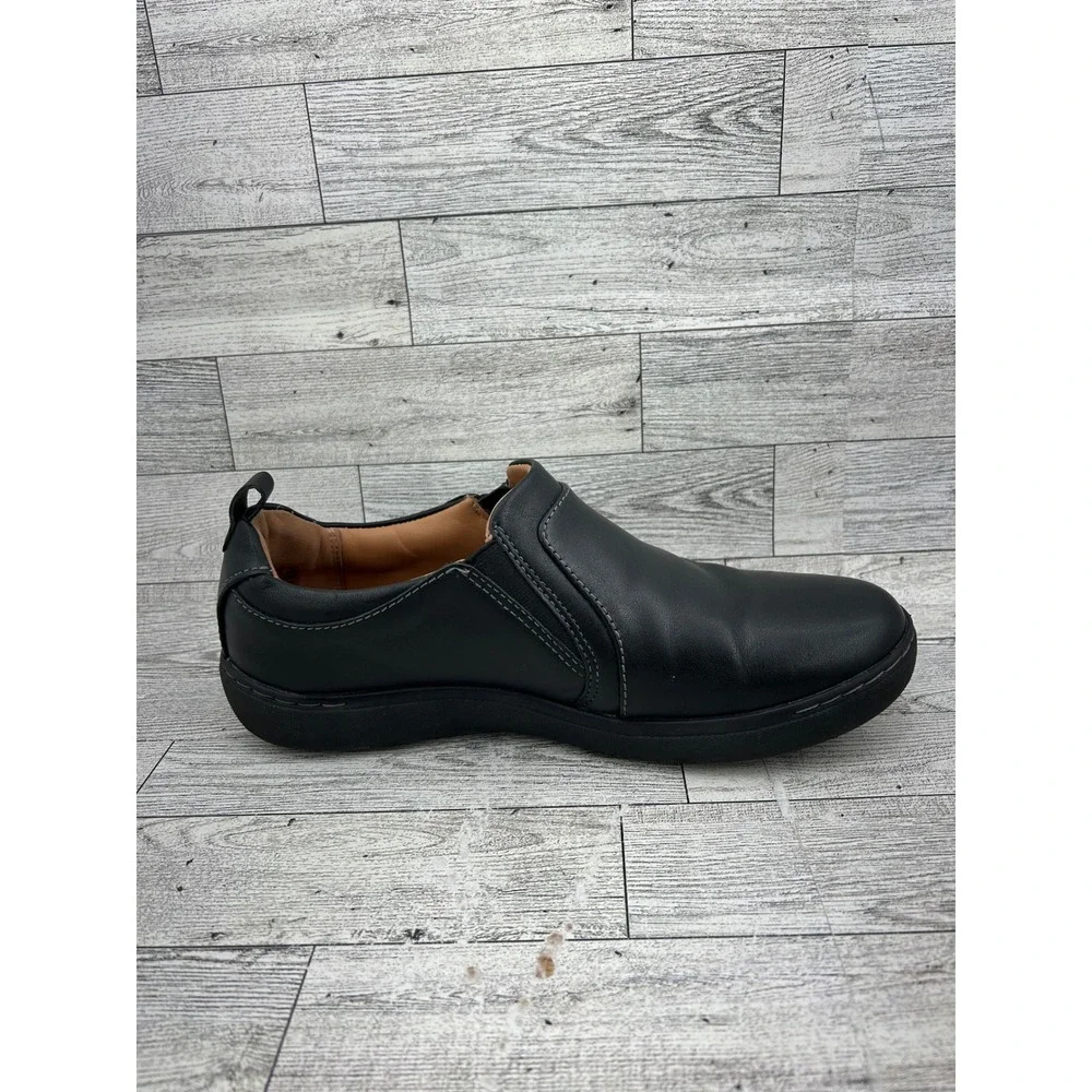 Clarks slip shoes